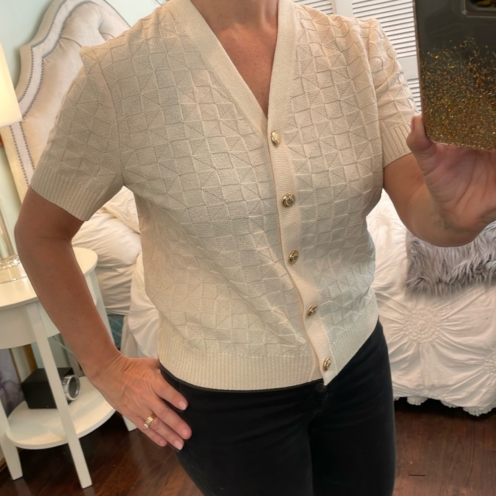 St. John Basics Cream Sweater Gold and Cream Buttons 6